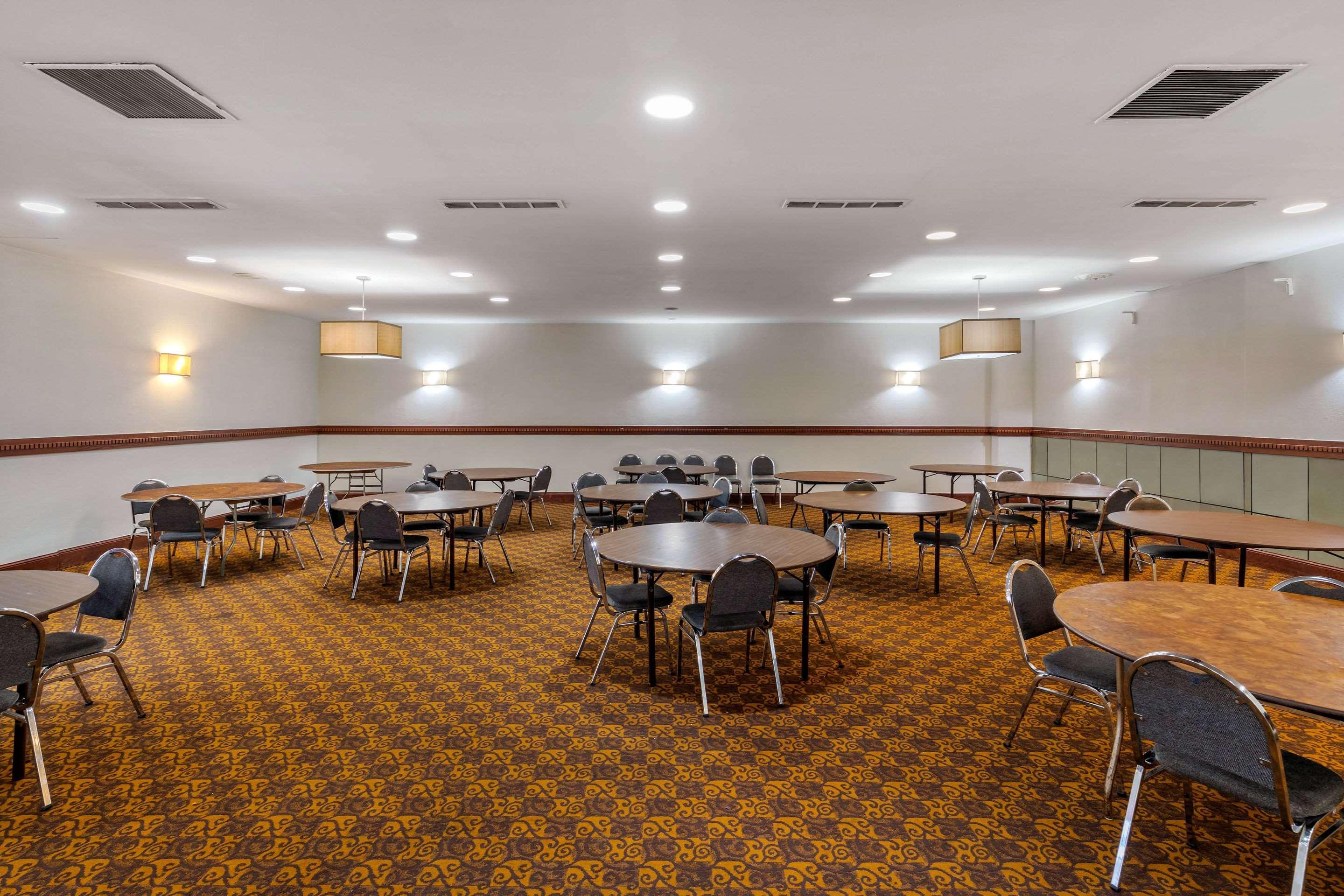 Quality Inn Tyler - Lindale Exterior photo