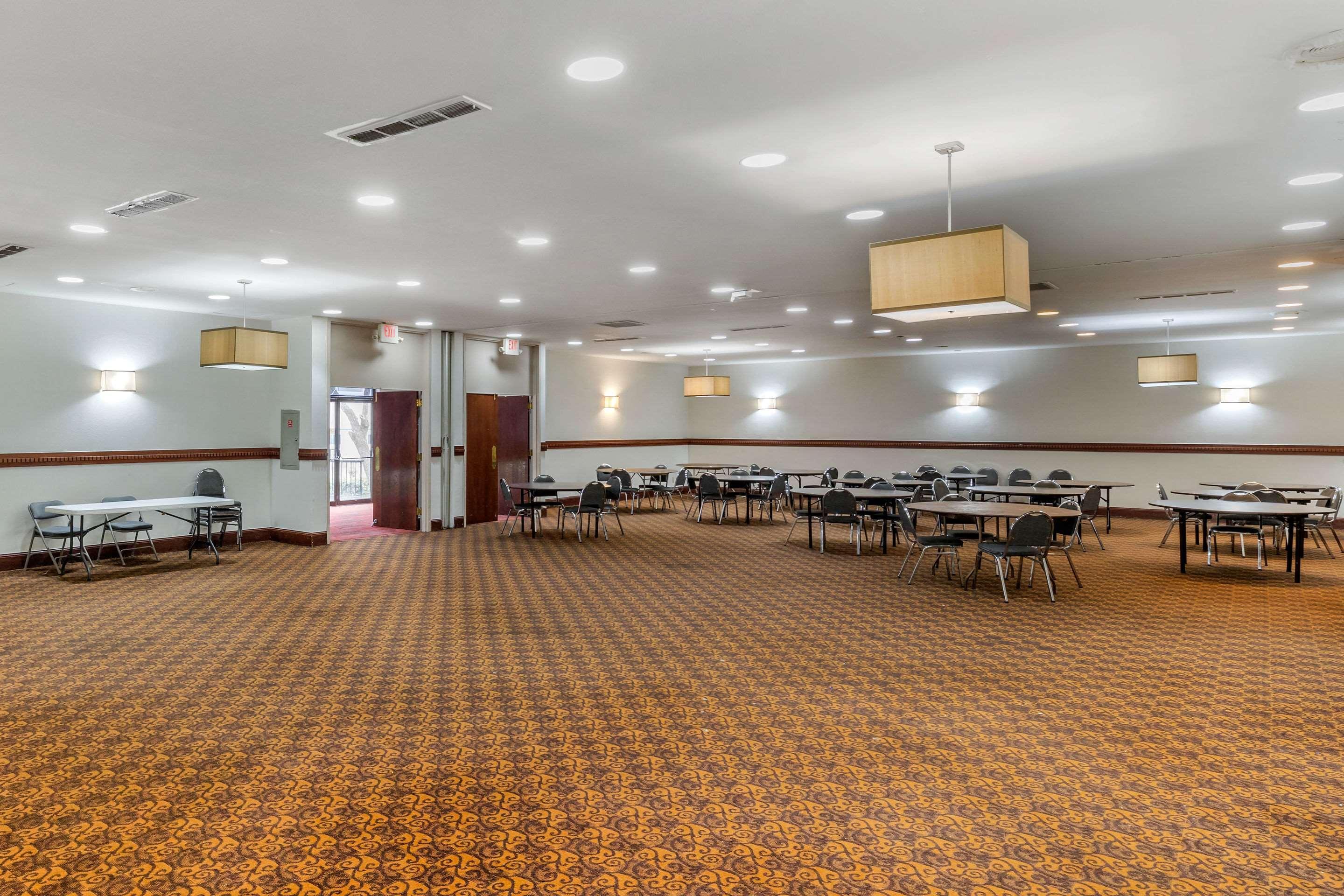 Quality Inn Tyler - Lindale Exterior photo