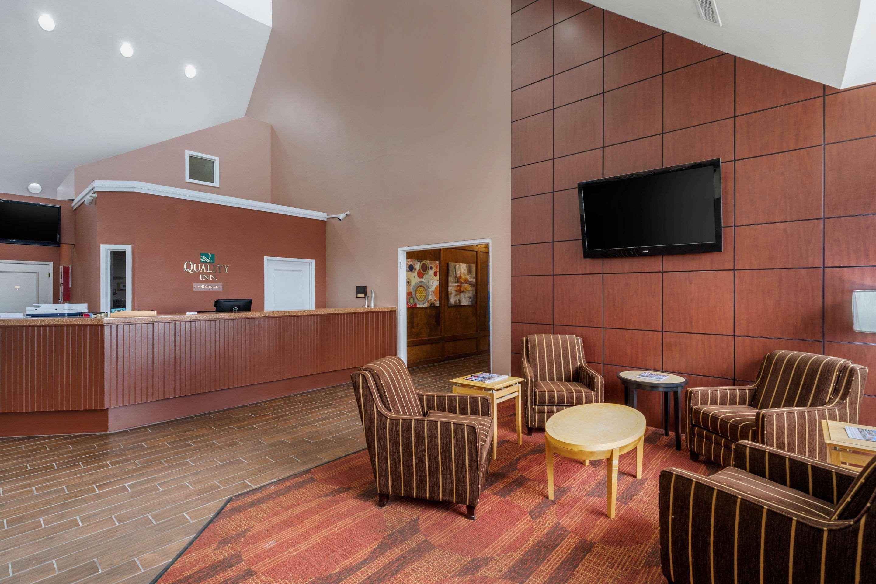 Quality Inn Tyler - Lindale Exterior photo