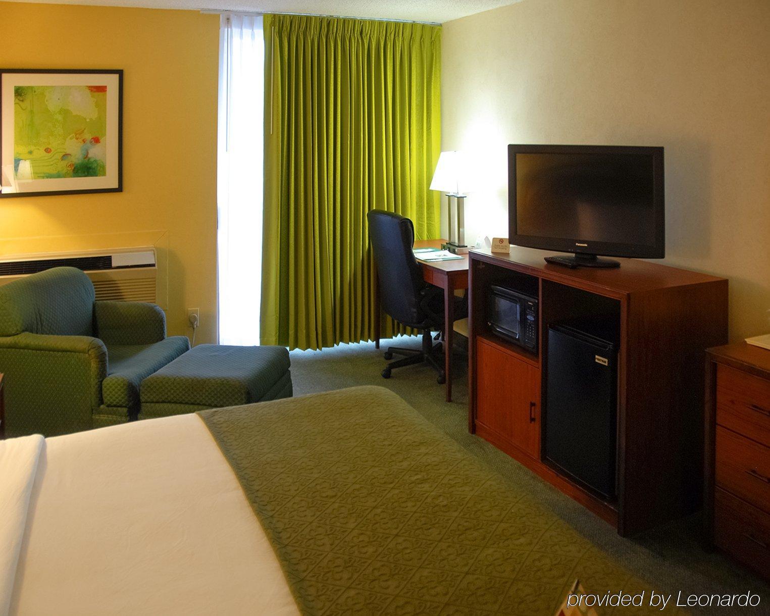 Quality Inn Tyler - Lindale Exterior photo