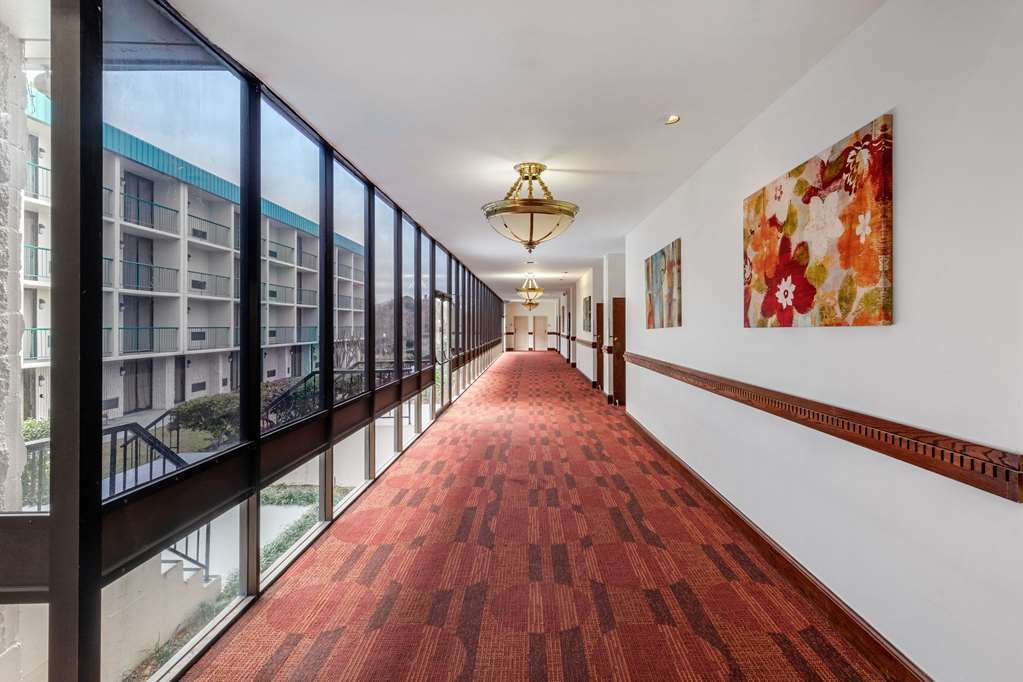 Quality Inn Tyler - Lindale Amenities photo